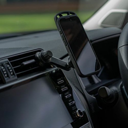 PLAY MAGNET CAR MOUNT.